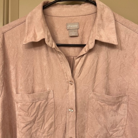 Gorgeous Super Soft Pink Chicos Button Down Top - Picture 2 of 4